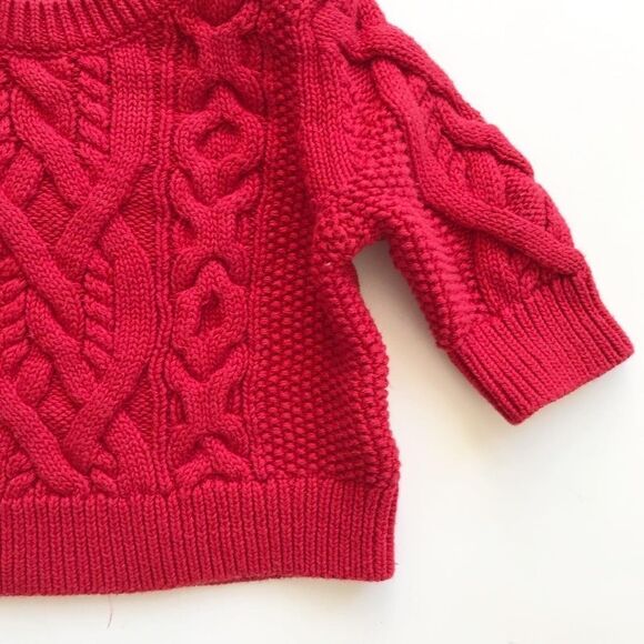 Babygap red cable knit sweater EUC 0-3 months - Picture 3 of 5